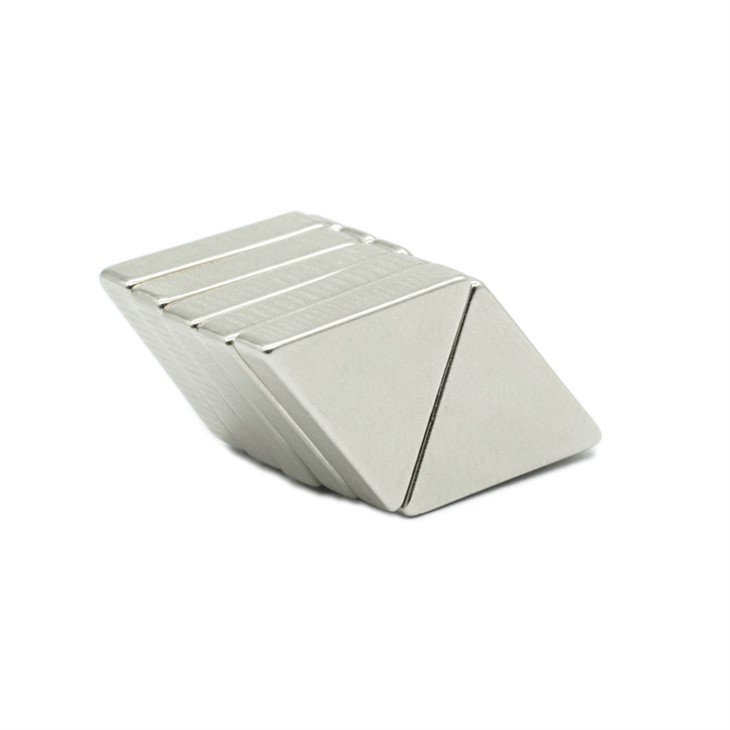 Neodymium Triangular Magnet